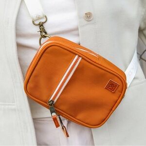 NEW Thread Wallet Crossbody Bag